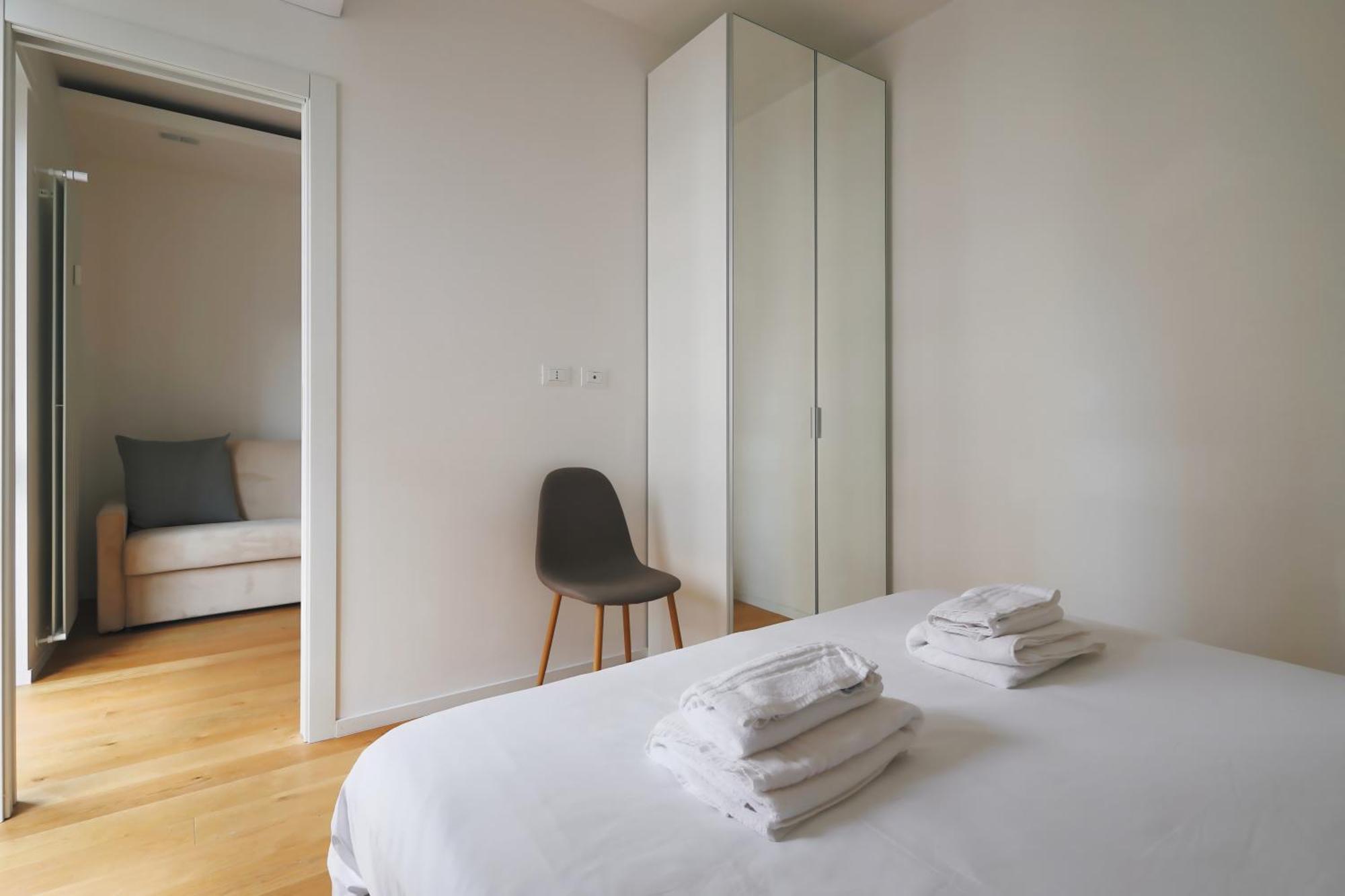 Bande Nere I Urban Spot Milan